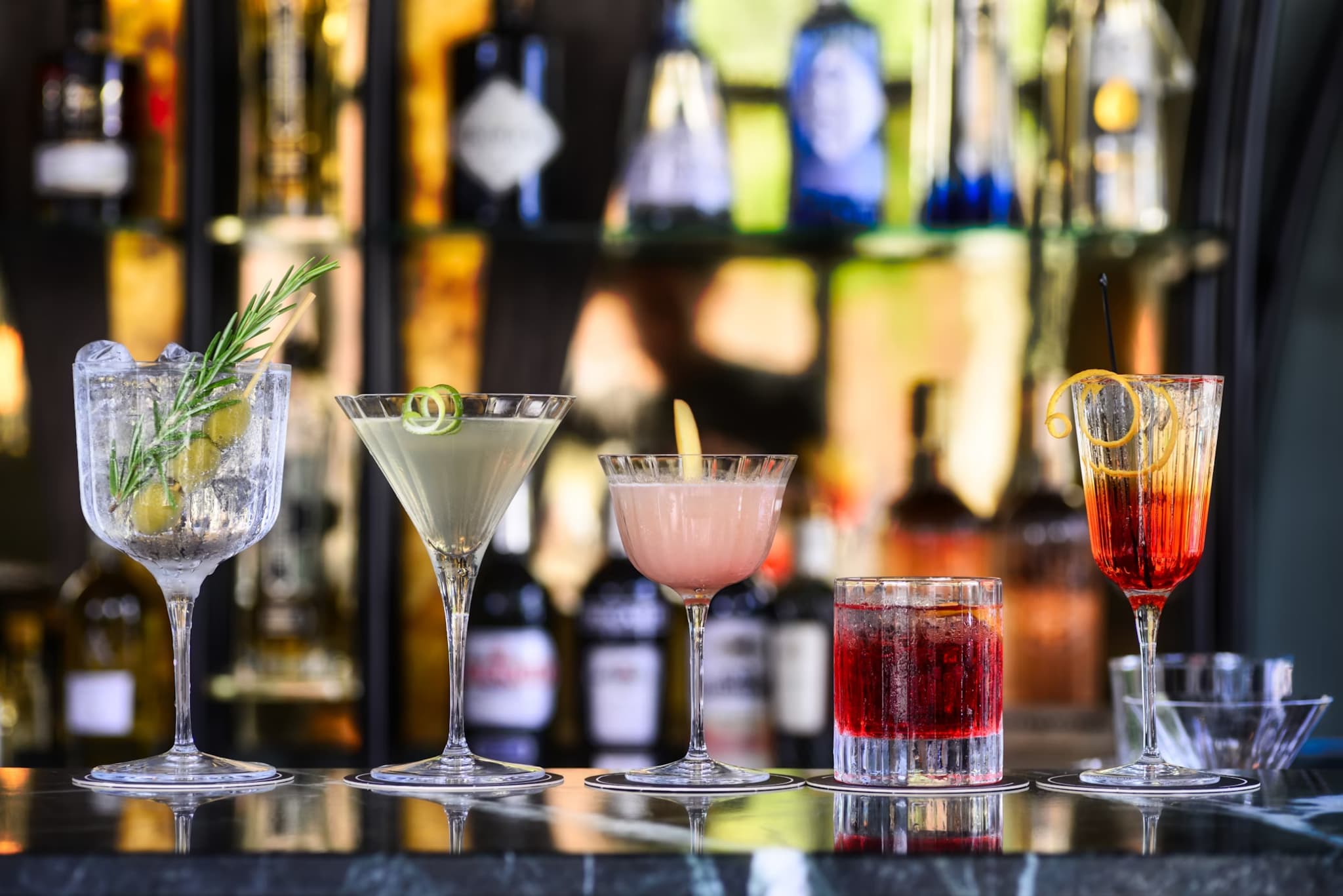 5 Cocktails That Feel Right at Home in a Casino Lounge